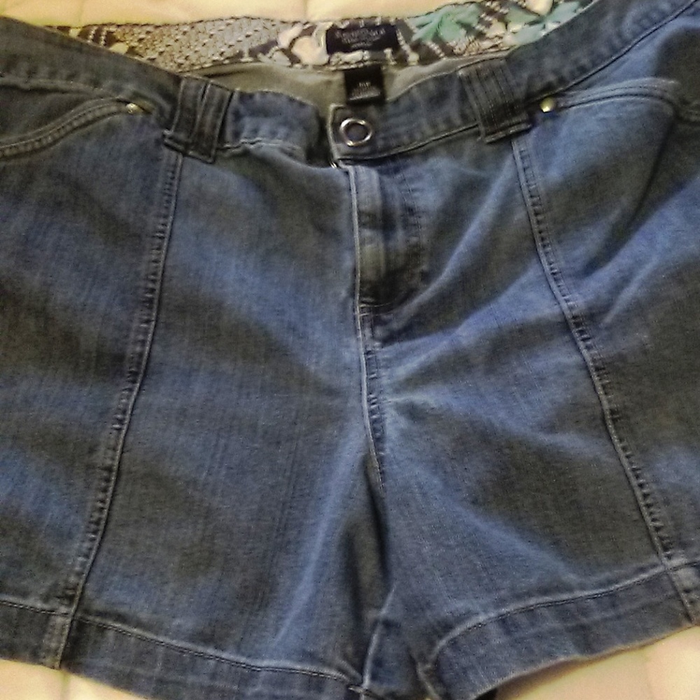 Sonoma Life Style Woman Jean Shorts